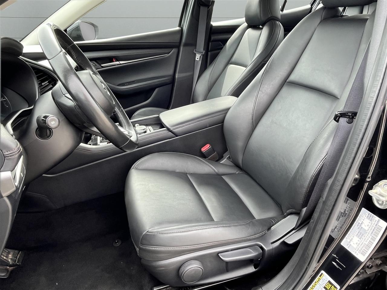 Mazda MAZDA3 Select 2024
