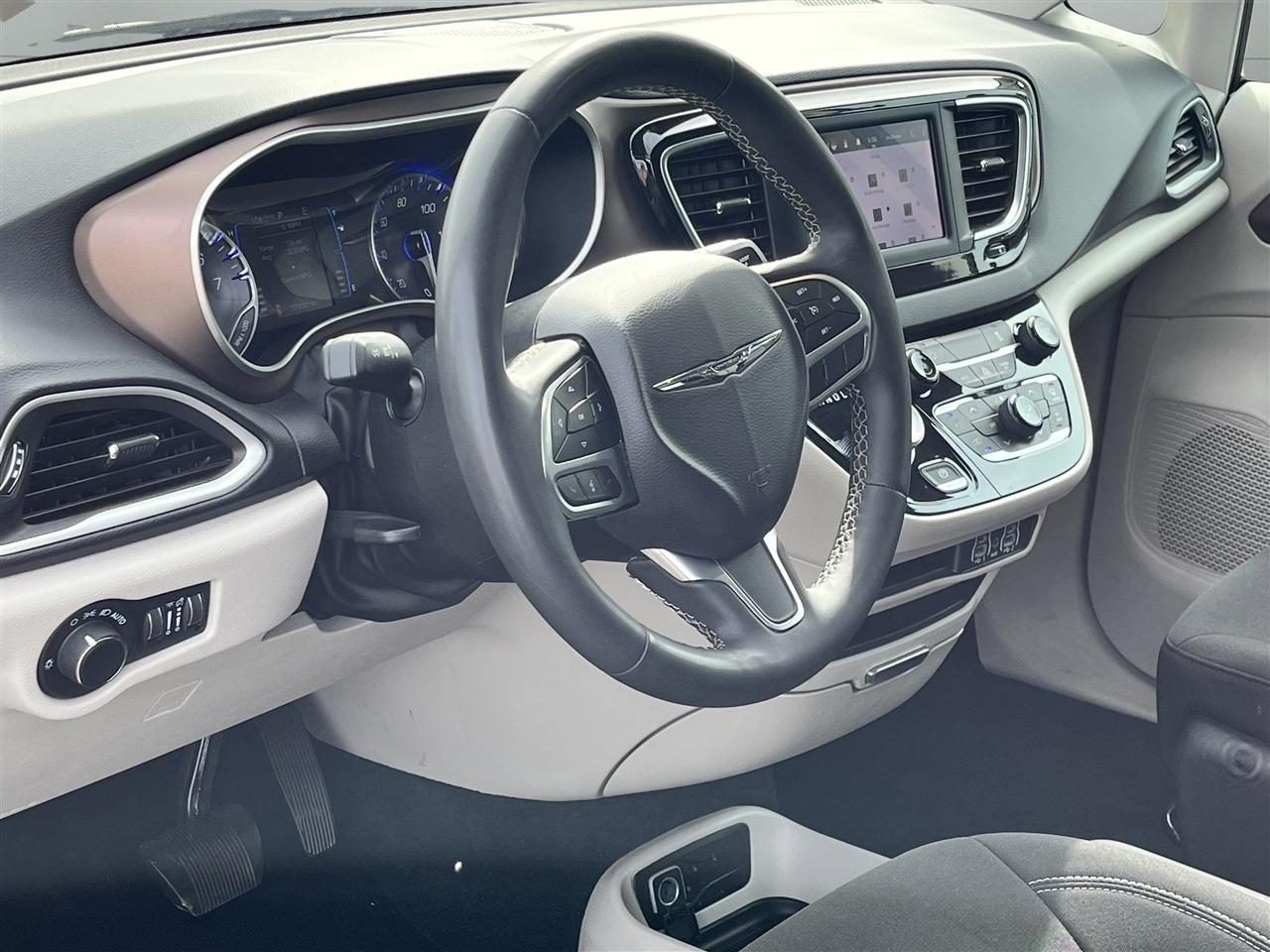 Chrysler Voyager LX 2023