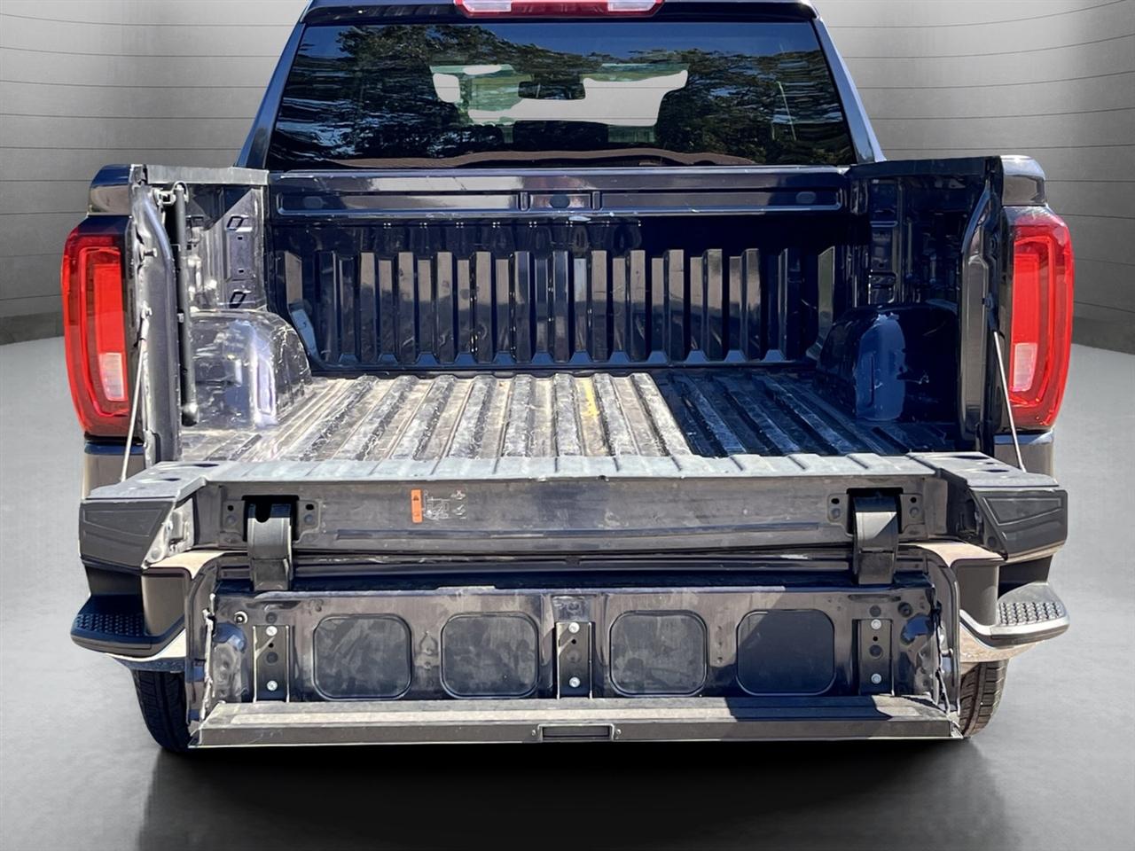 GMC Sierra 1500 SLT Crew Cab 2WD 2025