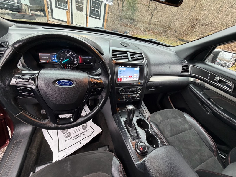 Ford Explorer XLT 4WD 2018