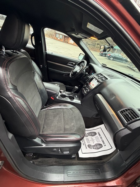 Ford Explorer XLT 4WD 2018