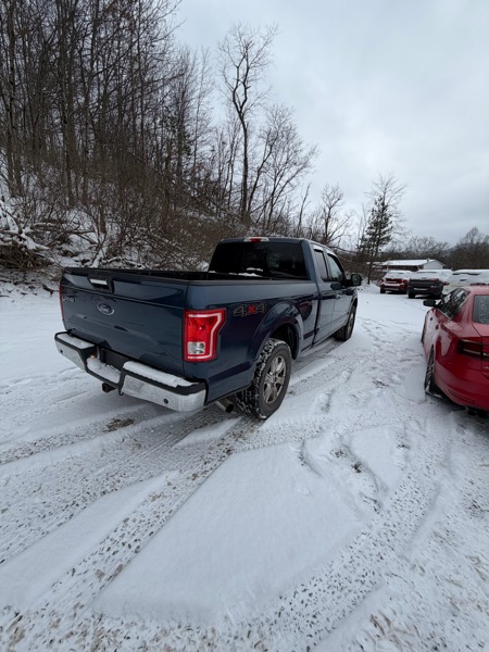 Ford F-150 4WD SuperCab 145" XLT 2017