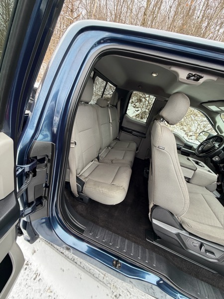 Ford F-150 4WD SuperCab 145" XLT 2017