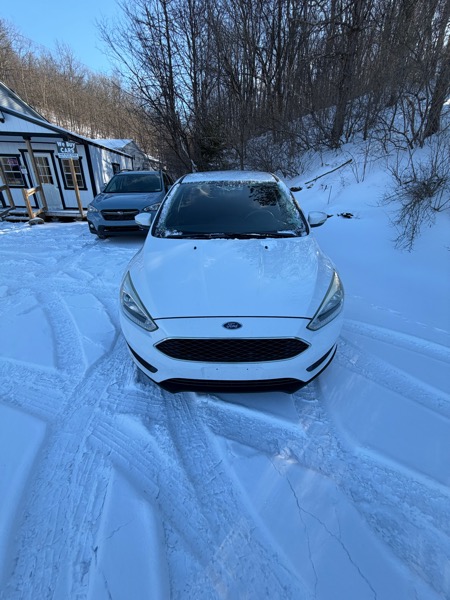 Ford Focus SE Sedan 2016