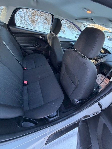 Ford Focus SE Sedan 2016