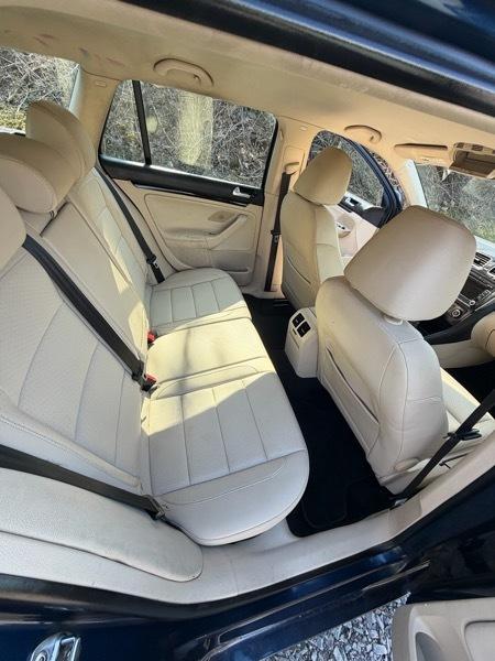 Volkswagen Jetta SportWagen 2.0L TDI 2013