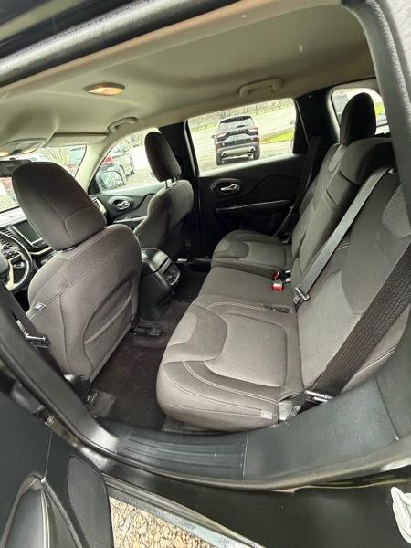 Jeep Cherokee Latitude 4WD 2016