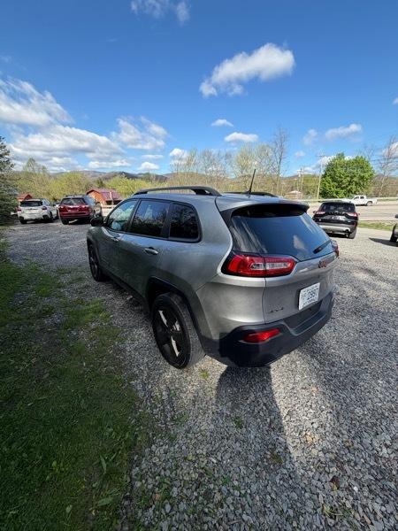 Jeep Cherokee Latitude 4WD 2016
