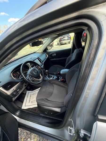 Jeep Cherokee Latitude 4WD 2016