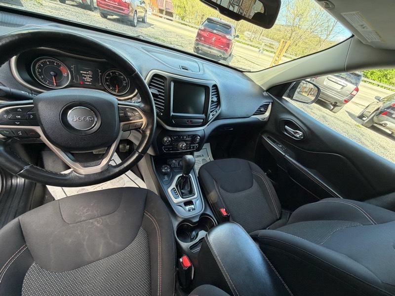 Jeep Cherokee Latitude 4WD 2016