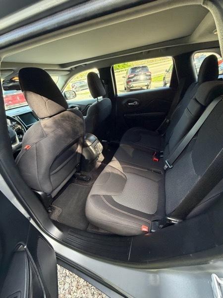 Jeep Cherokee Latitude 4WD 2016