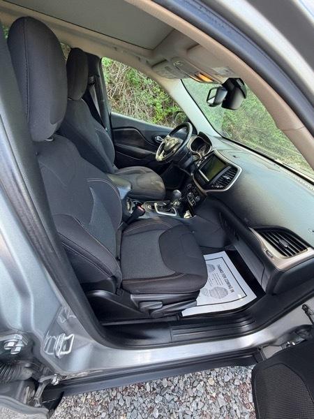 Jeep Cherokee Latitude 4WD 2016