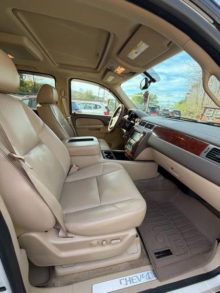 Chevrolet Avalanche LTZ 4WD 2011