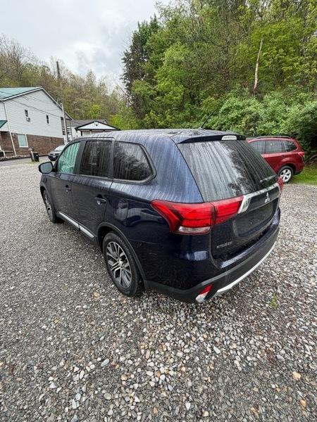 Mitsubishi Outlander SE AWD 2016