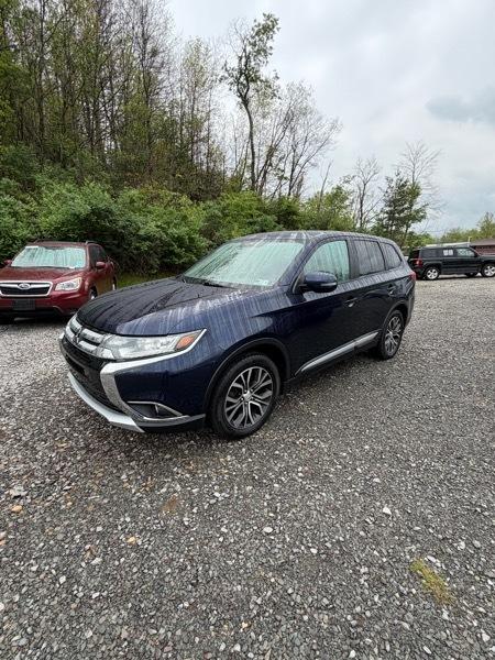 Mitsubishi Outlander SE AWD 2016