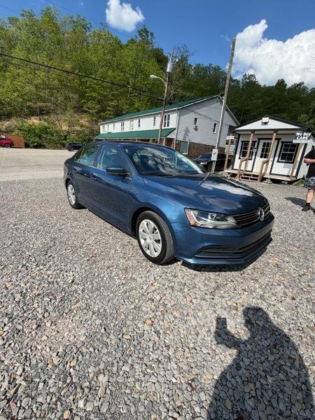 Volkswagen Jetta 1.4T S 6A 2017