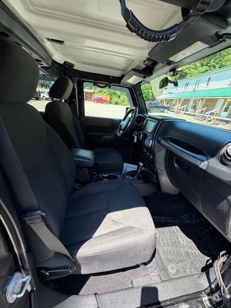 Jeep Wrangler Unlimited Sport 4WD 2015