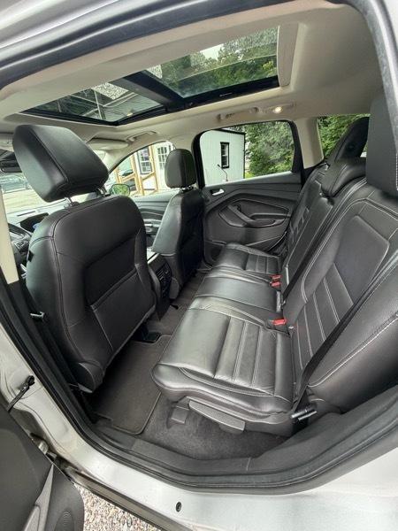 Ford Escape Titanium 4WD 2017