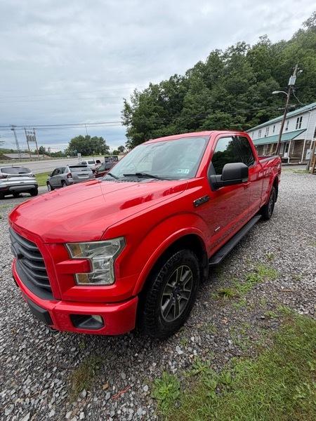 Ford F-150 4WD SuperCab 145" XLT 2015