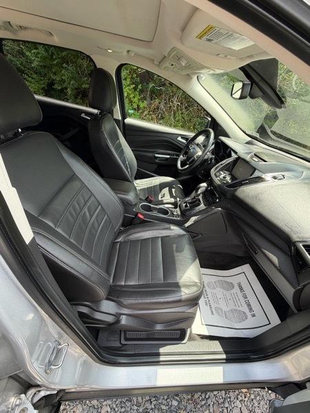Ford Escape Titanium 4WD 2014