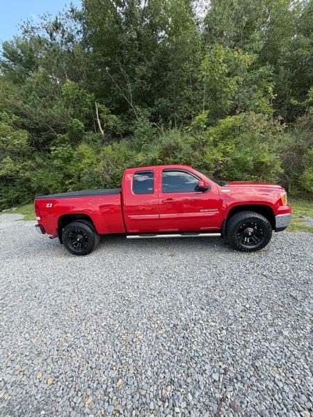 GMC Sierra 1500 4WD Ext Cab 143.5" SLE 2011