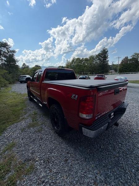 GMC Sierra 1500 4WD Ext Cab 143.5" SLE 2011