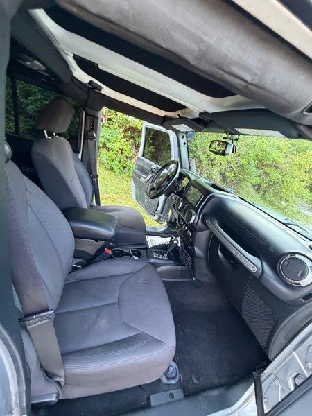 Jeep Wrangler Unlimited Sport 4WD 2017