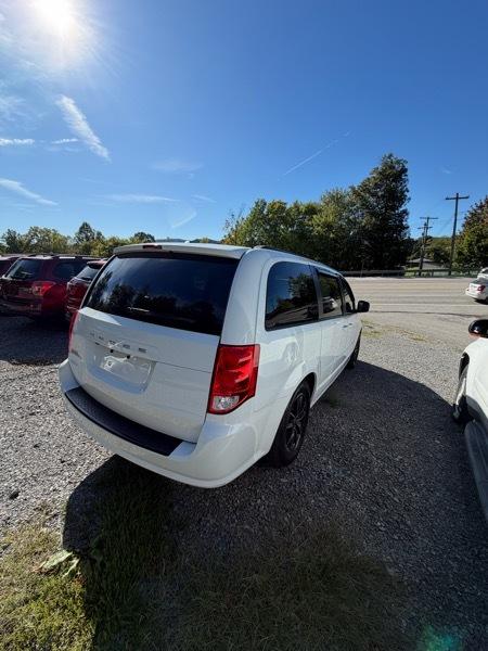 Dodge Grand Caravan SE 2017