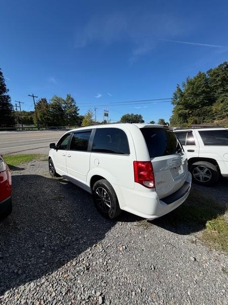 Dodge Grand Caravan SE 2017