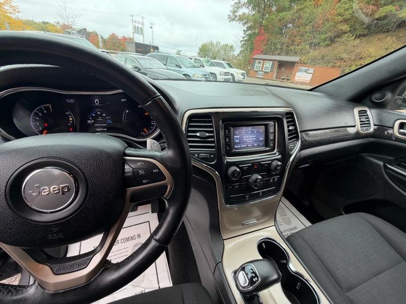 Jeep Grand Cherokee Laredo 4WD 2014