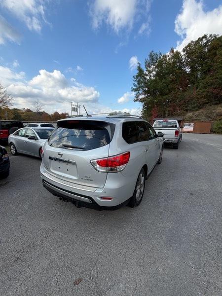 Nissan Pathfinder 4WD 4dr Platinum 2015