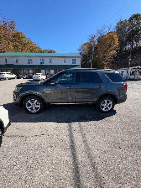 Ford Explorer 4WD 4dr XLT 2016