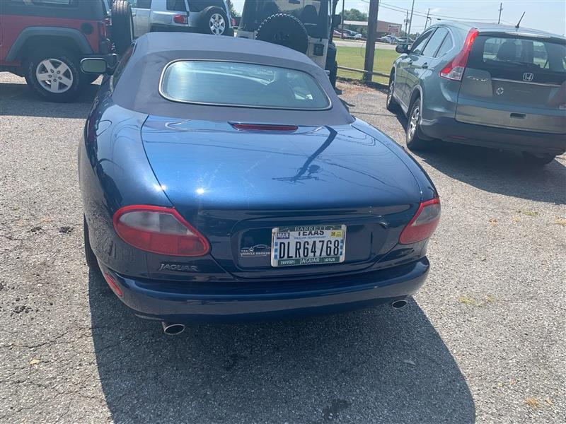 Jaguar XK8  1997 Jaguar XK8  1997