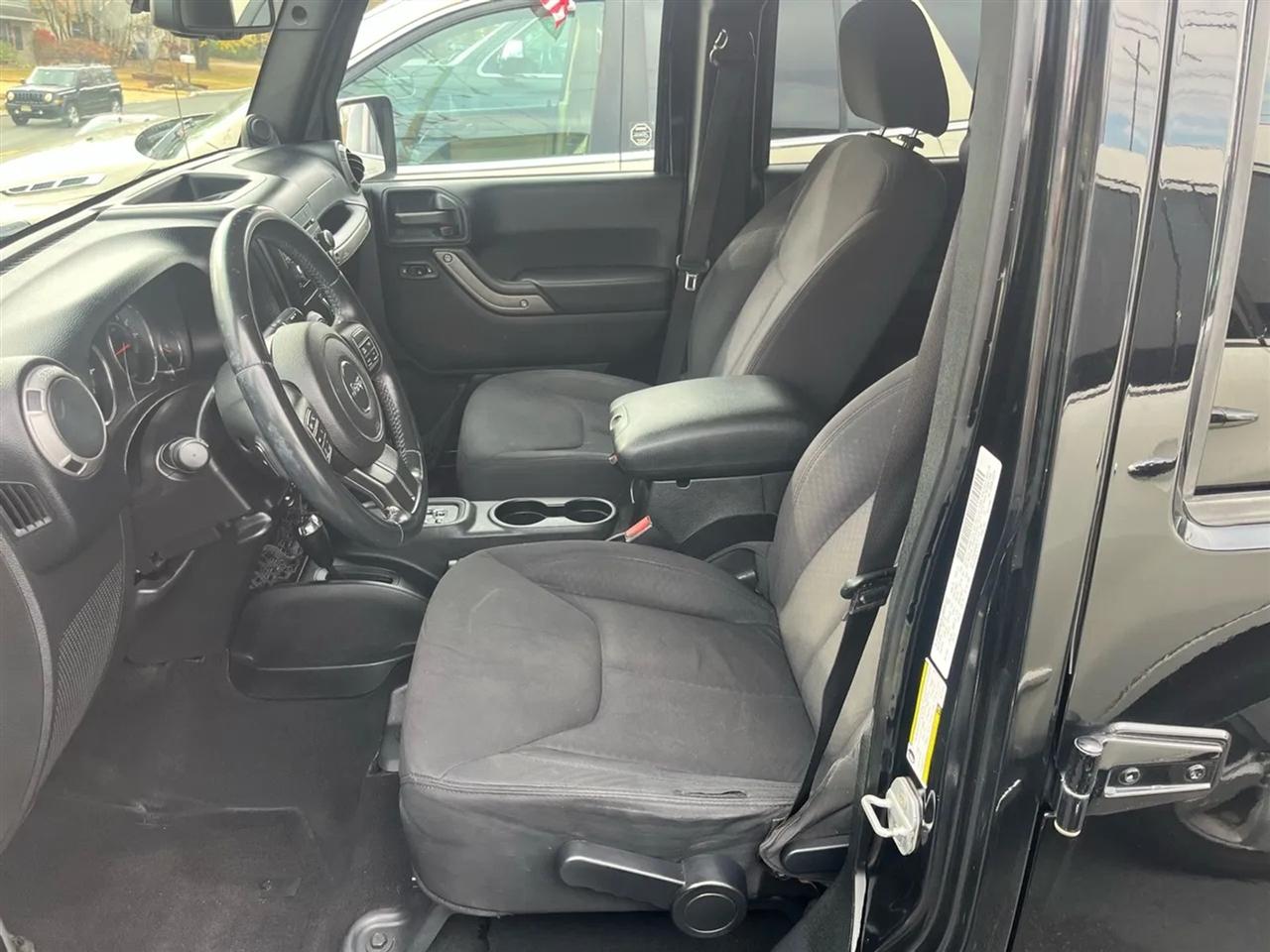 Jeep Wrangler Unlimited Sport 4WD 2013