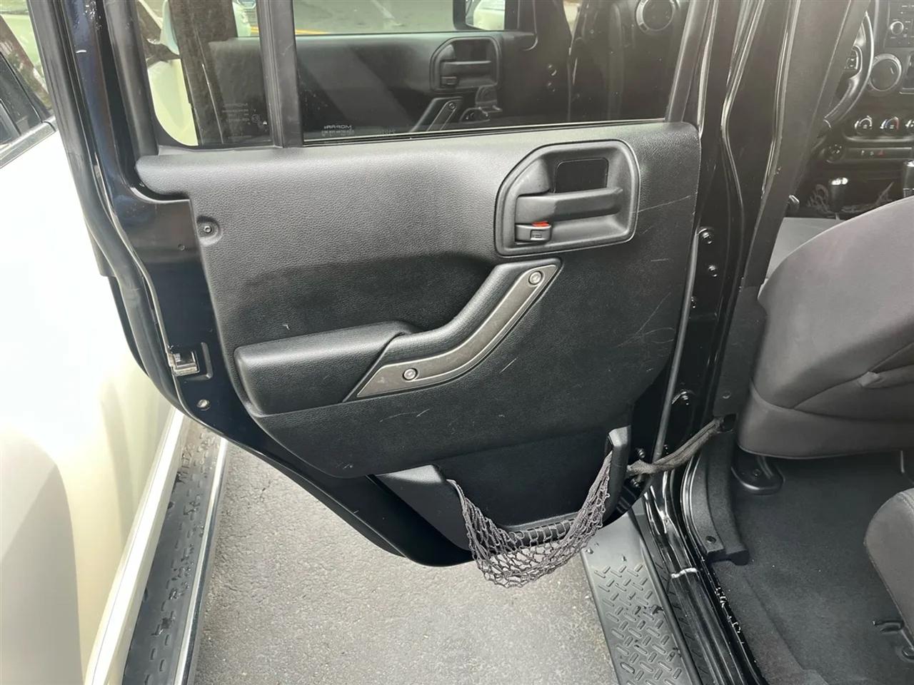 Jeep Wrangler Unlimited Sport 4WD 2013