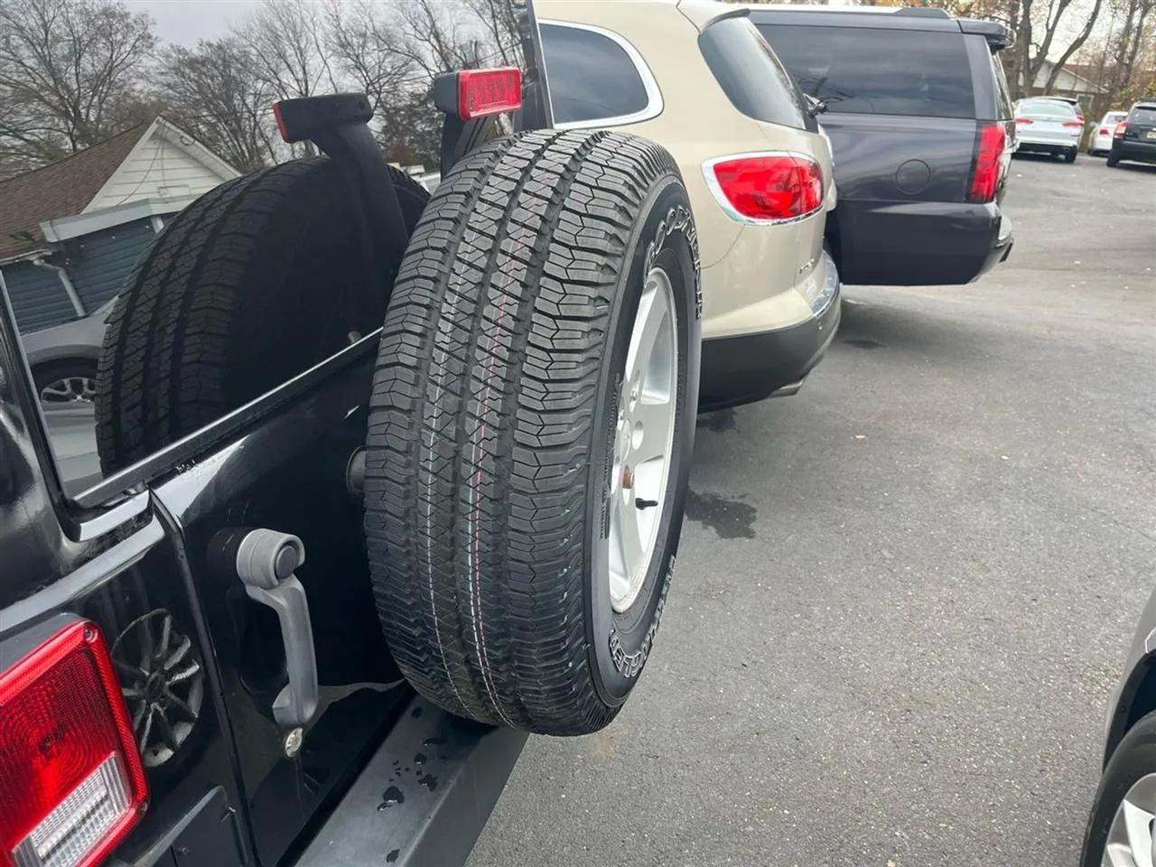 Jeep Wrangler Unlimited Sport 4WD 2013