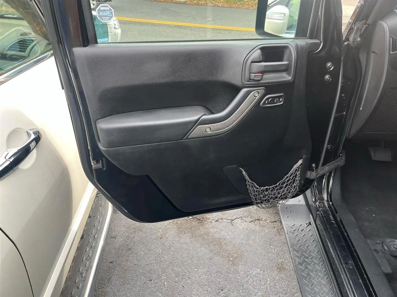 Jeep Wrangler Unlimited Sport 4WD 2013