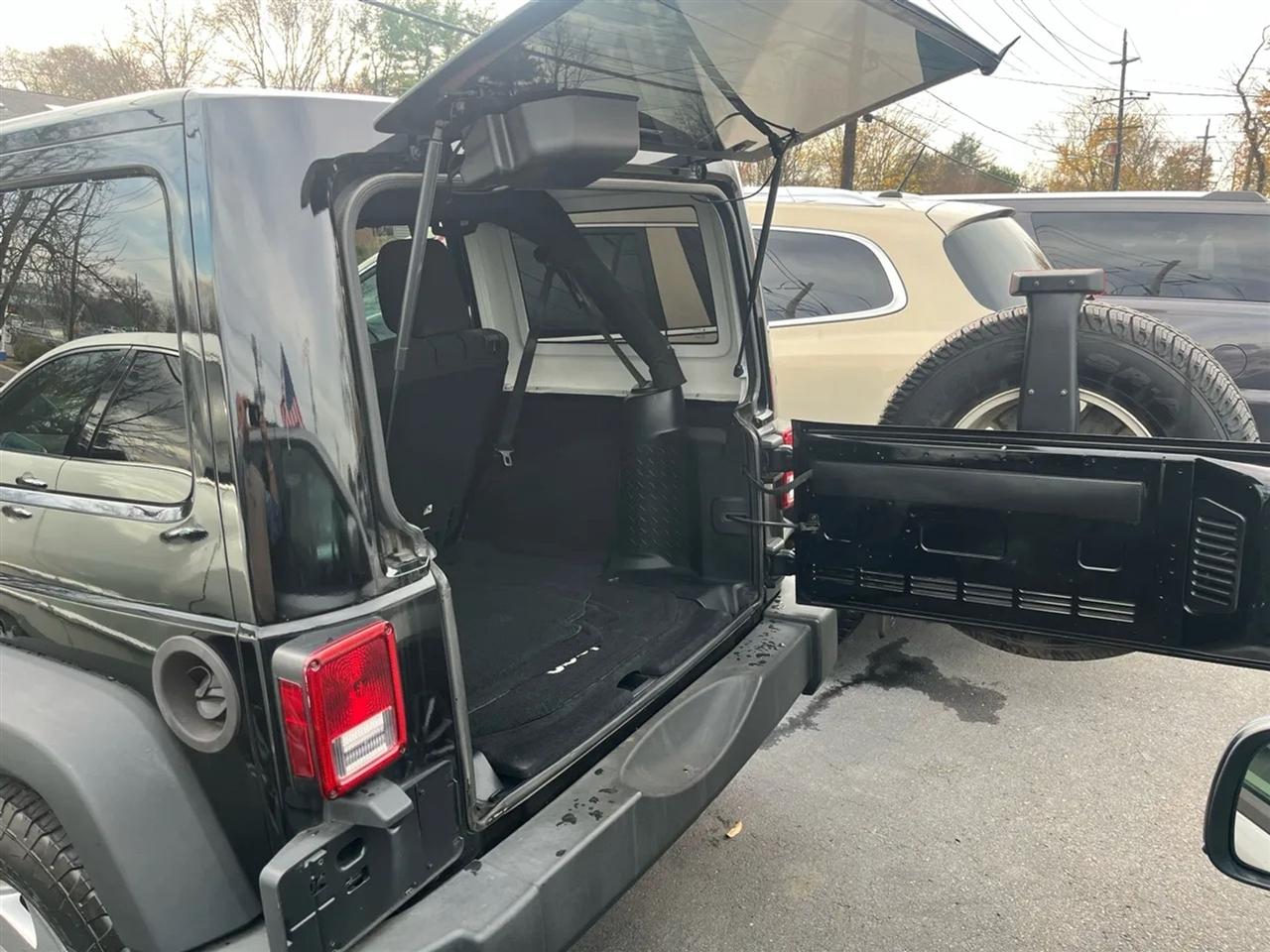 Jeep Wrangler Unlimited Sport 4WD 2013