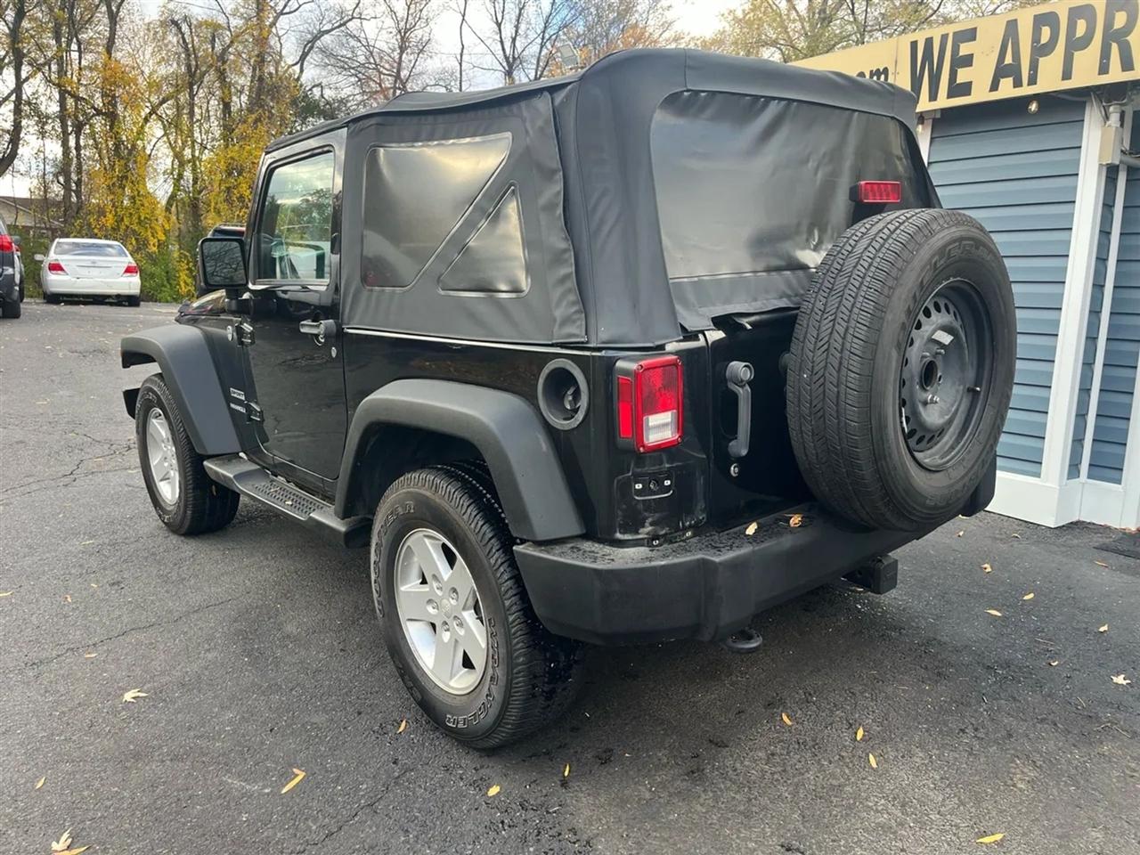 Jeep Wrangler Sport 4WD 2015