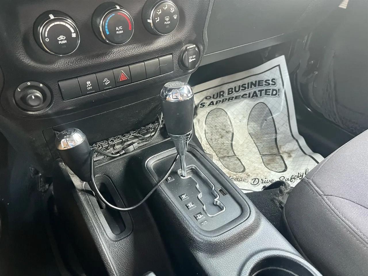 Jeep Wrangler Sport 4WD 2015