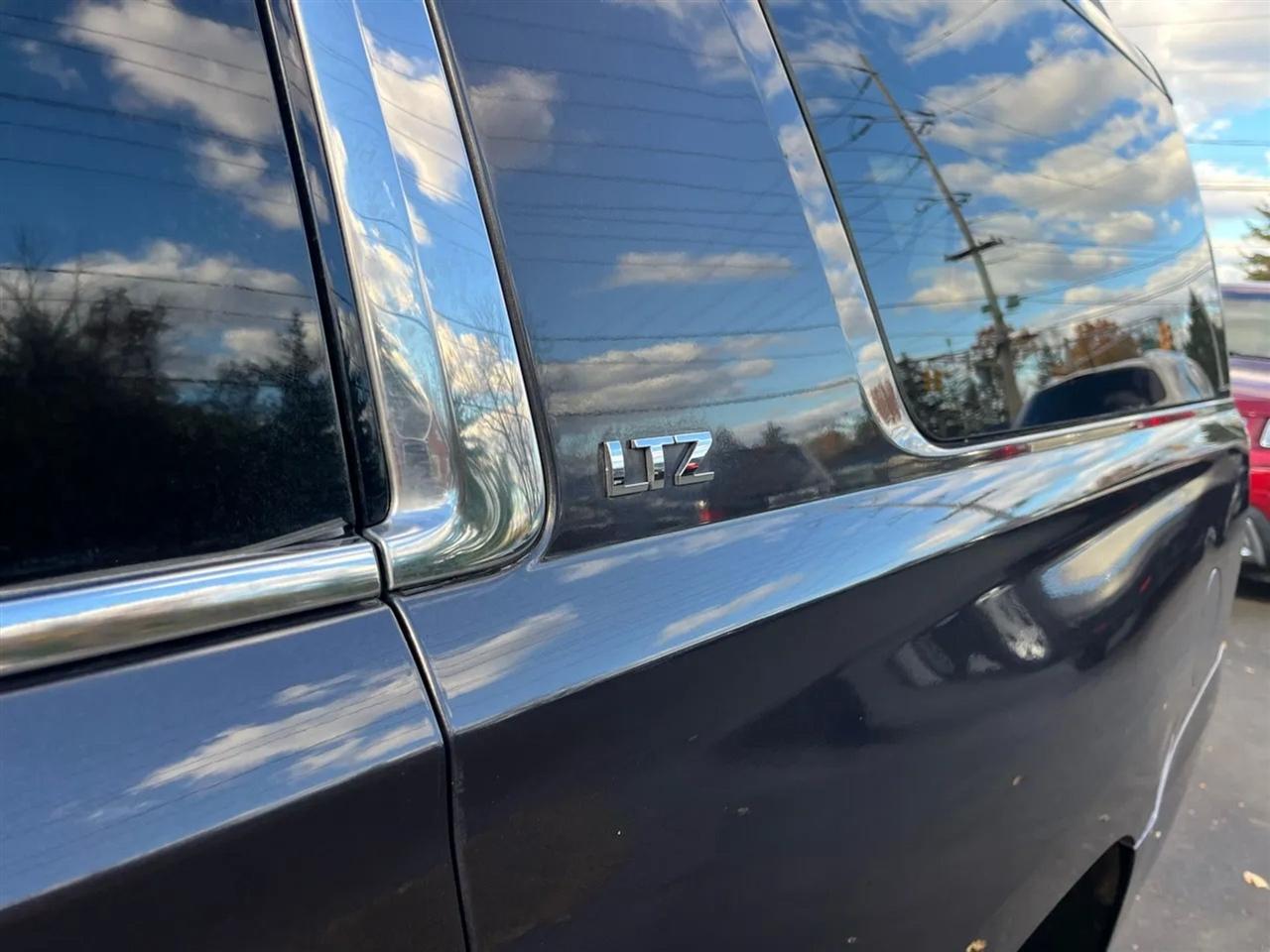 Chevrolet Suburban LTZ 1500 4WD 2015