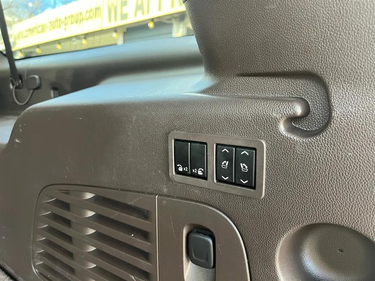 Chevrolet Suburban LTZ 1500 4WD 2015