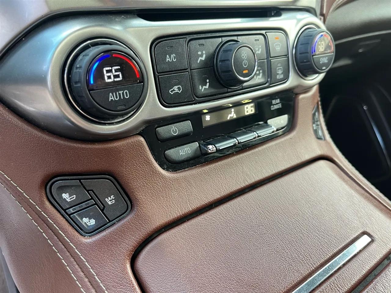 Chevrolet Suburban LTZ 1500 4WD 2015