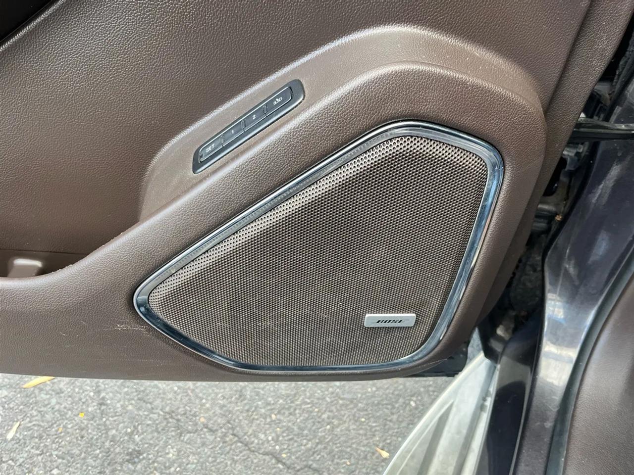 Chevrolet Suburban LTZ 1500 4WD 2015