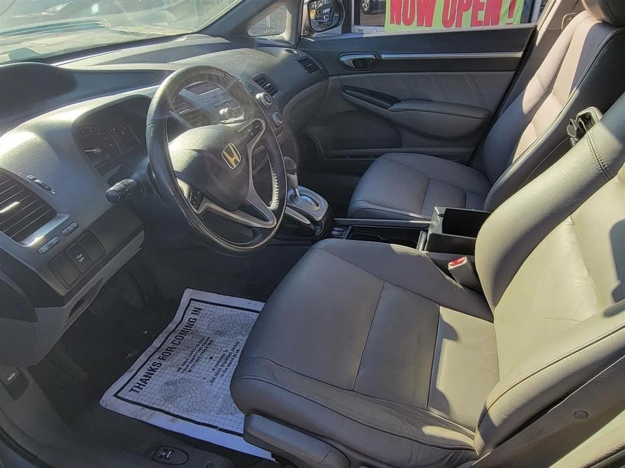 Honda Civic EX-L Sedan 5-Speed AT 2009