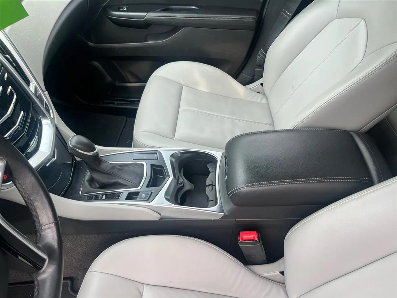 Cadillac SRX Standard FWD 2014