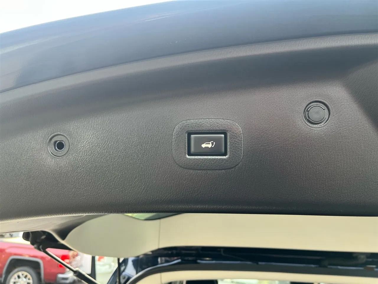 Nissan Armada SL 2WD 2020