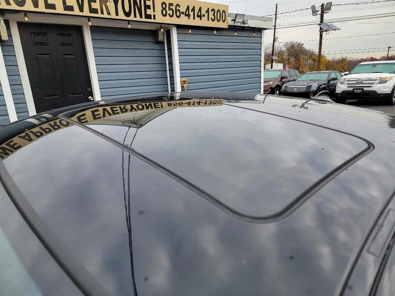 BMW 3-Series 335i xDrive 2011