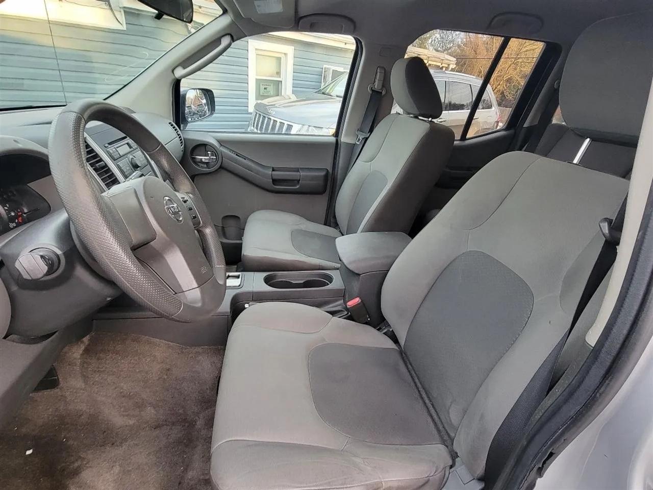 Nissan Xterra S 4WD 2011