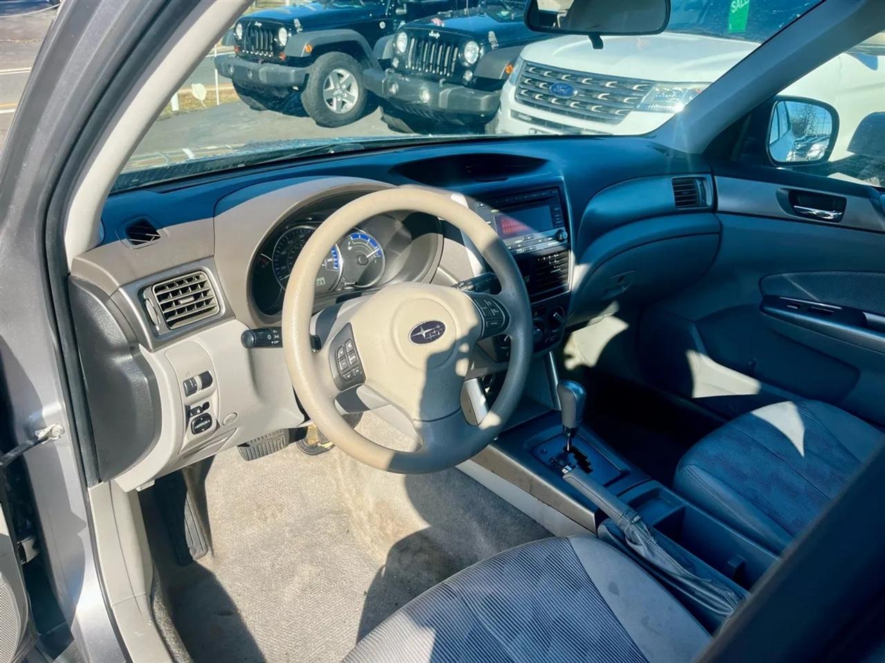 Subaru Forester 2.5X Premium 2010